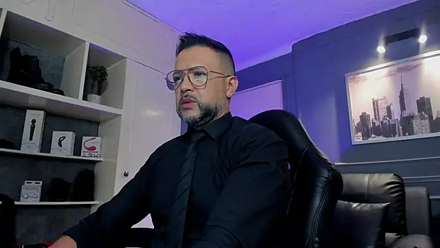 Snapshot of MrFrank_tattoo chatting on September 26, 2025, 11:36 am MrFrank tattoo online show from September 26, 2025, 11:36 am