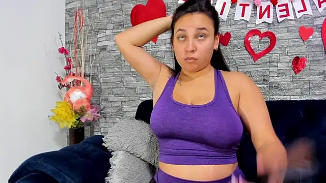 LizzRouse online show from February 11, 2025, 9:14 pm