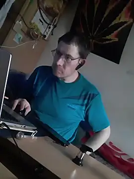 Snapshot of schmidtler35 chatting on December 19, 2025, 11:50 am schmidtler35 online show from December 19, 2025, 11:50 am