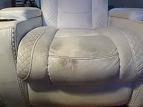 honeylovelace online show from October 14, 2025, 9:48 pm