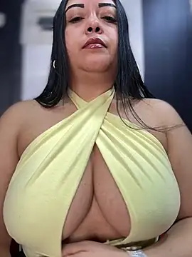 cami ortiz   online show from February 18, 2025, 5:21 pm