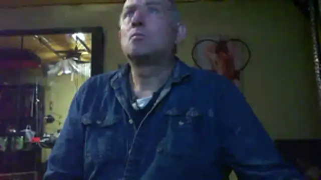 Snapshot of jeanlulu chatting on November 3, 2025, 8:32 pm jeanlulu online show from November 3, 2025, 8:32 pm