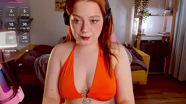 Snapshot of Sofy_Benson chatting on October 8, 2025, 2:25 pm Sofy Benson online show from October 8, 2025, 2:25 pm