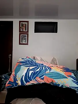 Snapshot of cosmicwind chatting on December 24, 2024, 11:55 pm cosmicwind online show from December 24, 2024, 11:55 pm