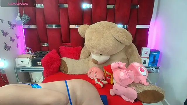 Snapshot of Ginna_doll chatting on October 19, 2025, 1:39 am Ginna doll online show from October 19, 2025, 1:39 am