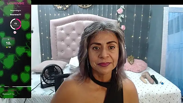Snapshot of lalisha_96 chatting on December 31, 2024, 9:39 pm lalisha 96 online show from December 31, 2024, 9:39 pm