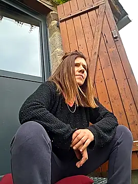 Snapshot of Lina_lou4 chatting on October 24, 2025, 2:02 pm Lina lou4 online show from October 24, 2025, 2:02 pm