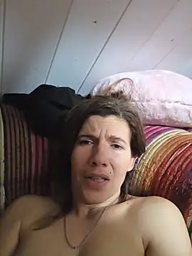 Snapshot of Lina_lou4 chatting on November 11, 2025, 5:13 pm Lina lou4 online show from November 11, 2025, 5:13 pm