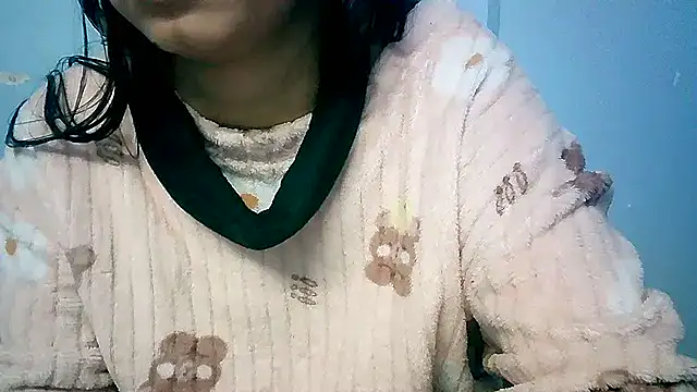 Snapshot of lovelydesi21 chatting on December 20, 2024, 7:39 pm lovelydesi21 online show from December 20, 2024, 7:39 pm