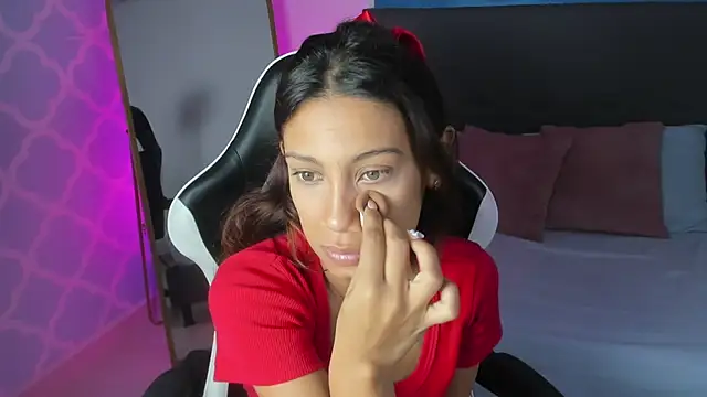 cora 22 online show from October 23, 2025, 12:37 pm