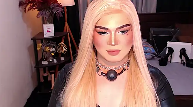 Snapshot of Bitch_Fowler69 chatting on December 12, 2024, 4:32 pm Bitch Fowler69 online show from December 12, 2024, 4:32 pm