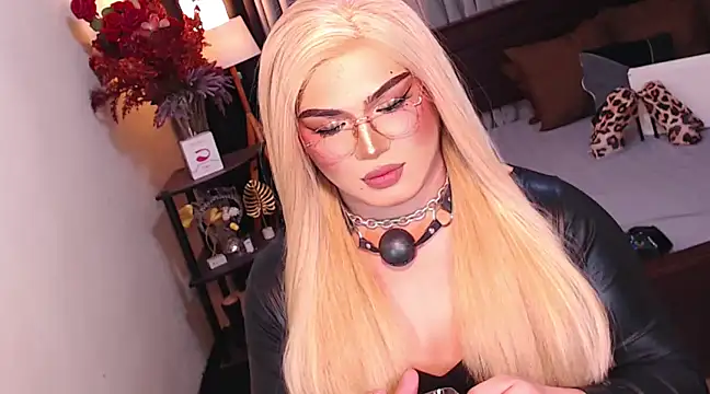 Snapshot of Bitch_Fowler69 chatting on December 23, 2024, 7:30 pm Bitch Fowler69 online show from December 23, 2024, 7:30 pm