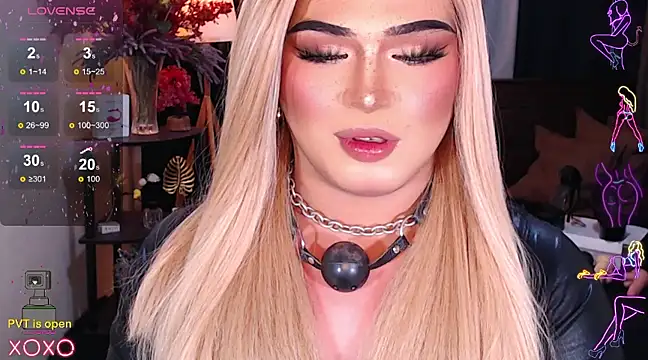 Snapshot of Bitch_Fowler69 chatting on February 19, 2025, 10:42 pm Bitch Fowler69 online show from February 19, 2025, 10:42 pm