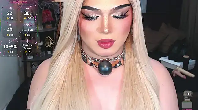 Snapshot of Bitch_Fowler69 chatting on March 18, 2025, 6:25 am Bitch Fowler69 online show from March 18, 2025, 6:25 am