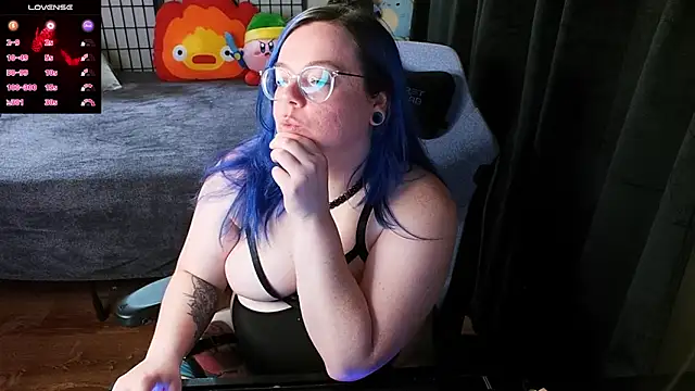 Snapshot of KiraSpitQueen chatting on January 31, 2025, 5:19 am KiraSpitQueen online show from January 31, 2025, 5:19 am