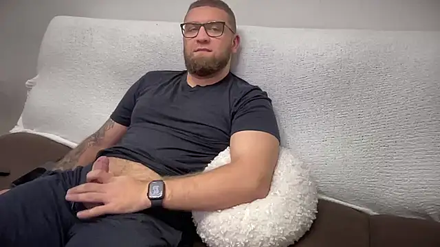 Bear bear  online show from December 22, 2024, 10:36 pm