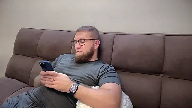 Bear bear  online show from December 28, 2024, 10:03 am