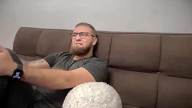 Bear bear  online show from December 28, 2024, 4:30 pm