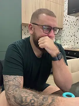 Bear bear  online show from February 21, 2025, 11:21 pm