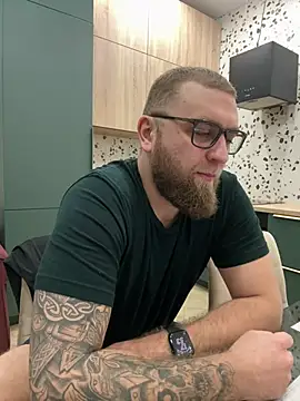 Bear bear  online show from February 25, 2025, 2:54 pm