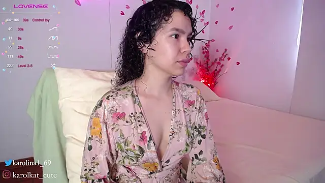 Snapshot of Karolina_1 chatting on March 9, 2025, 2:10 pm Karolina 1 online show from March 9, 2025, 2:10 pm