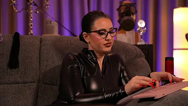 kelly kent online show from January 28, 2025, 2:11 am