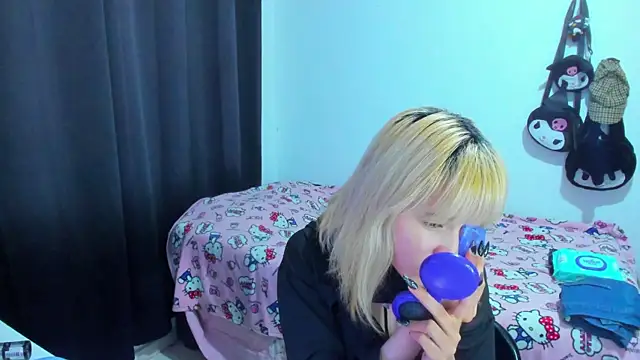 Snapshot of Akane-Mou chatting on November 30, 2025, 3:21 am Akane-Mou online show from November 30, 2025, 3:21 am