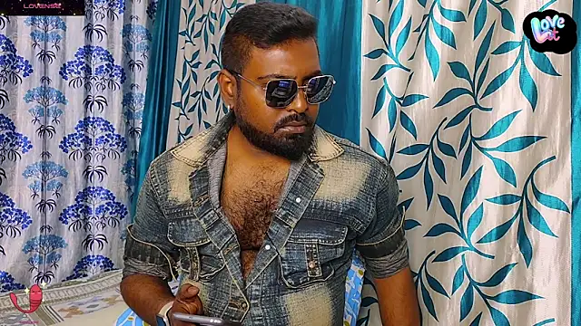 Snapshot of BLACK---MAMBA chatting on January 12, 2025, 10:12 am BLACK---MAMBA online show from January 12, 2025, 10:12 am