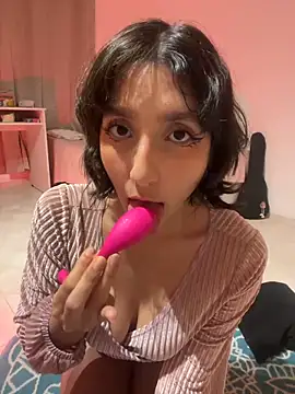 aurora xoxo online show from December 13, 2024, 4:43 am