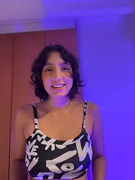 aurora xoxo online show from January 17, 2025, 5:11 am