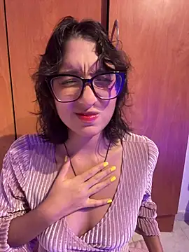 aurora xoxo online show from March 17, 2025, 4:29 am