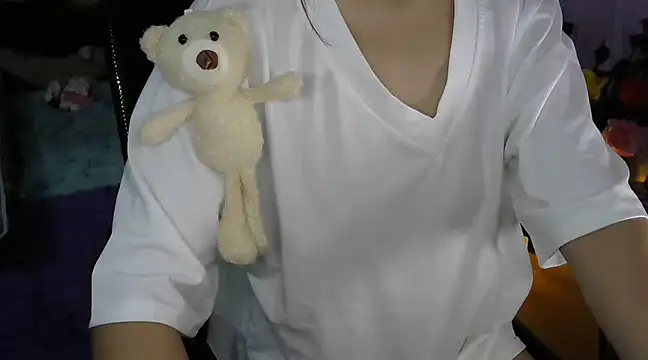 PinkCoi888 online show from March 17, 2025, 8:19 pm