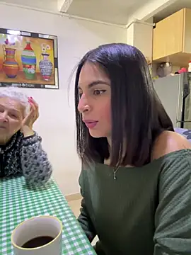 charlotte stevenss  online show from January 31, 2025, 2:28 pm