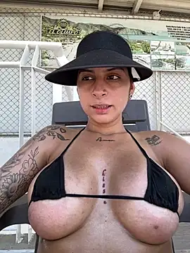 charlotte stevenss  online show from February 9, 2025, 5:11 pm