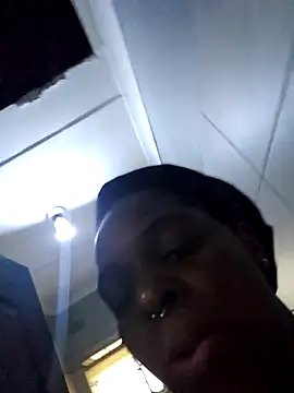 Snapshot of Shaniko89 chatting on November 30, 2025, 3:54 am Shaniko89 online show from November 30, 2025, 3:54 am