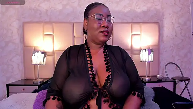 Darnellqueen online show from February 14, 2025, 4:58 am