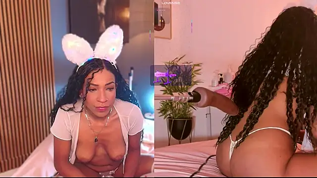 Snapshot of Ebony_Skye chatting on October 10, 2025, 1:43 pm Ebony Skye online show from October 10, 2025, 1:43 pm