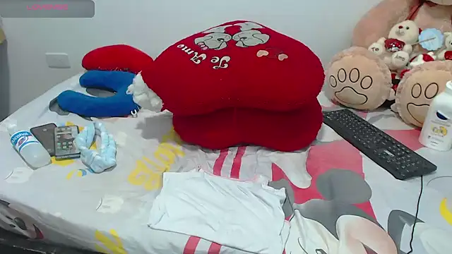 eliana09xx online show from December 17, 2024, 5:15 pm