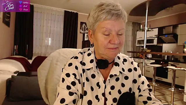 Snapshot of roxana_brooks chatting on December 29, 2024, 1:38 pm roxana brooks online show from December 29, 2024, 1:38 pm