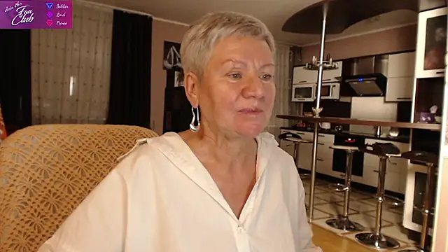 Snapshot of roxana_brooks chatting on January 16, 2025, 4:50 pm roxana brooks online show from January 16, 2025, 4:50 pm