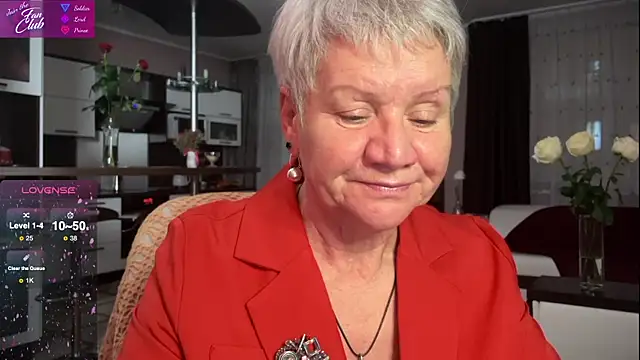 Snapshot of roxana_brooks chatting on February 5, 2025, 6:15 pm roxana brooks online show from February 5, 2025, 6:15 pm