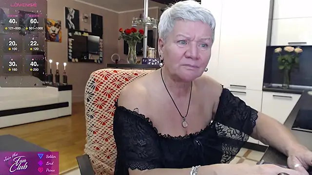 Snapshot of roxana_brooks chatting on October 9, 2025, 7:01 pm roxana brooks online show from October 9, 2025, 7:01 pm