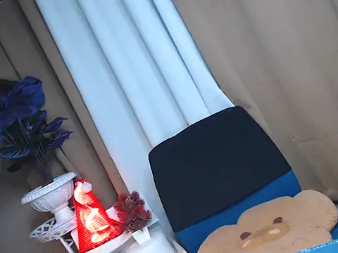 Snapshot of Ladygel20 chatting on November 28, 2025, 3:25 pm Ladygel20 online show from November 28, 2025, 3:25 pm