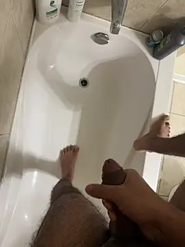 Snapshot of brownboylonghairy chatting on February 5, 2025, 4:37 am brownboylonghairy online show from February 5, 2025, 4:37 am