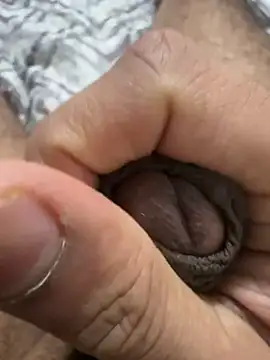 Snapshot of brownboylonghairy chatting on February 6, 2025, 12:54 am brownboylonghairy online show from February 6, 2025, 12:54 am