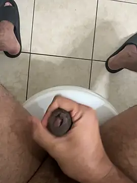 Snapshot of brownboylonghairy chatting on December 15, 2025, 7:40 pm brownboylonghairy online show from December 15, 2025, 7:40 pm