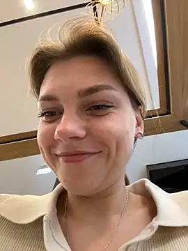 ValenciaShock online show from September 24, 2025, 6:39 am