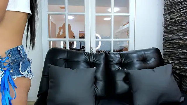 Snapshot of miss_sweett chatting on February 17, 2025, 1:32 pm miss sweett online show from February 17, 2025, 1:32 pm