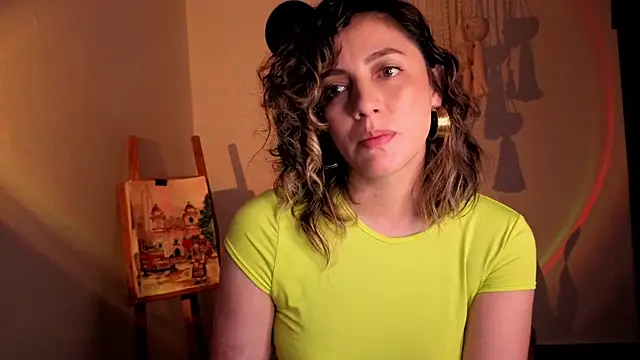 Snapshot of Mala_Bad chatting on December 14, 2025, 4:23 pm Mala Bad online show from December 14, 2025, 4:23 pm