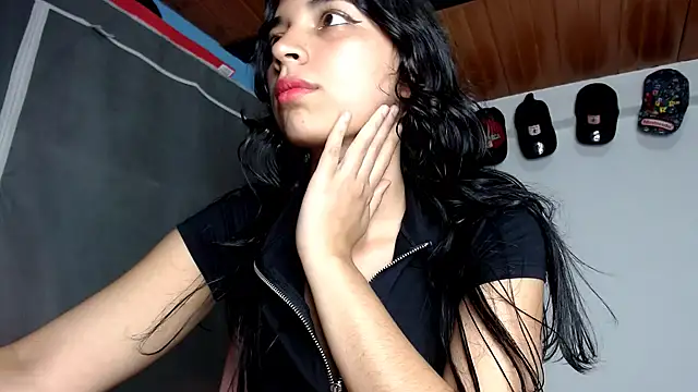 Snapshot of Nasty_019 chatting on December 9, 2024, 1:51 am Nasty 019 online show from December 9, 2024, 1:51 am